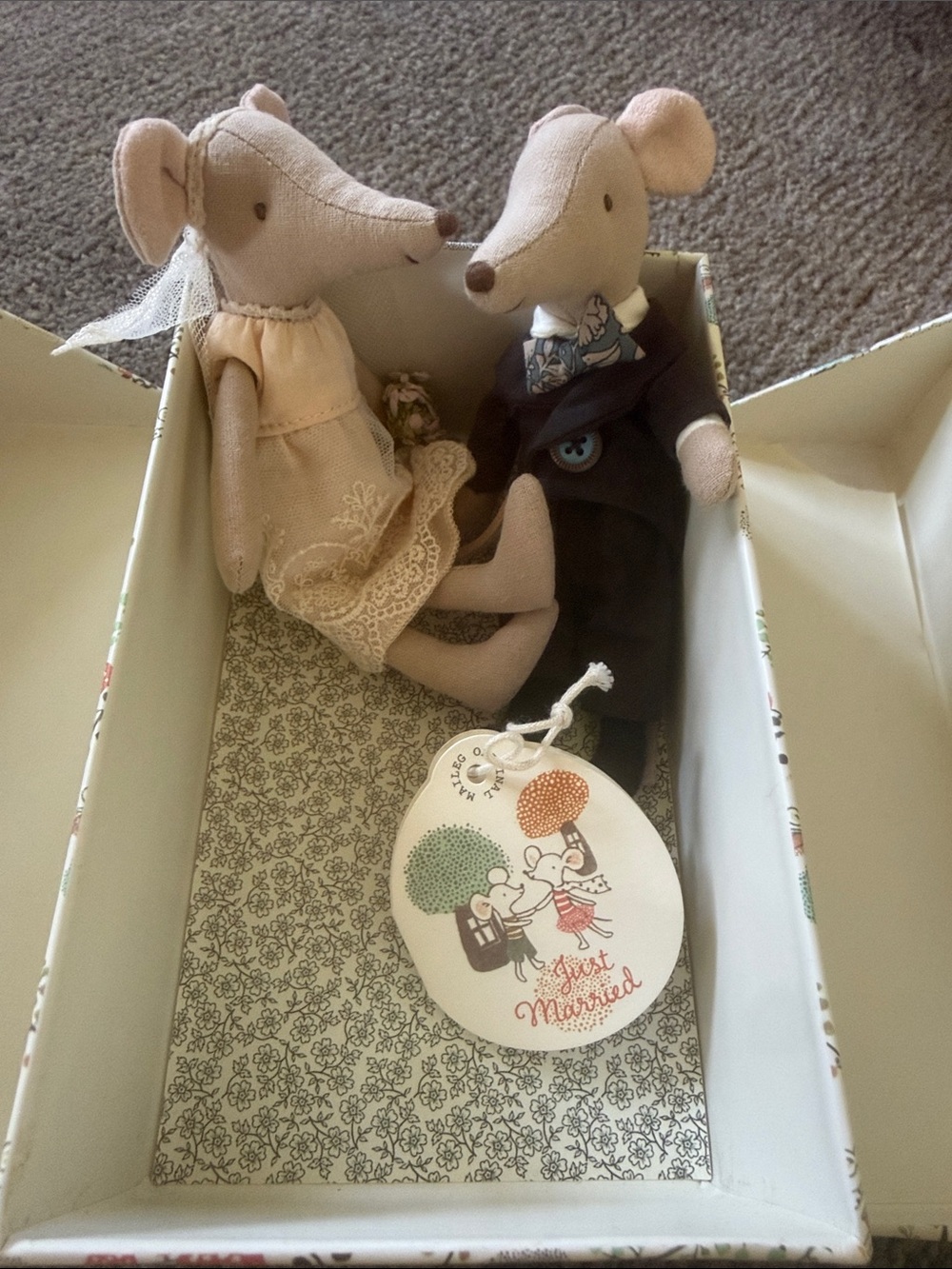 Maileg Wedding Mice in Box - RETIRED